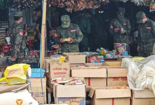 AA Unit Accused of Looting